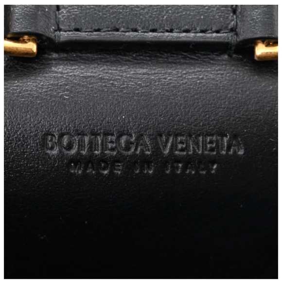 Bottega Veneta Nappa Intrecciato Card Case On Chain - Picture 3 of 5